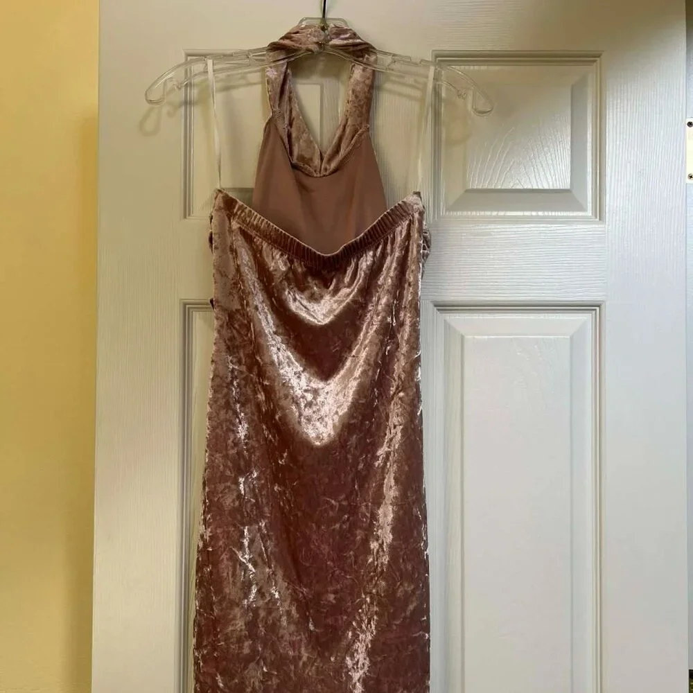 Venus Halter Cocktail Dress – Size Small, Antique Rose Velvet - Picture 5 of 8